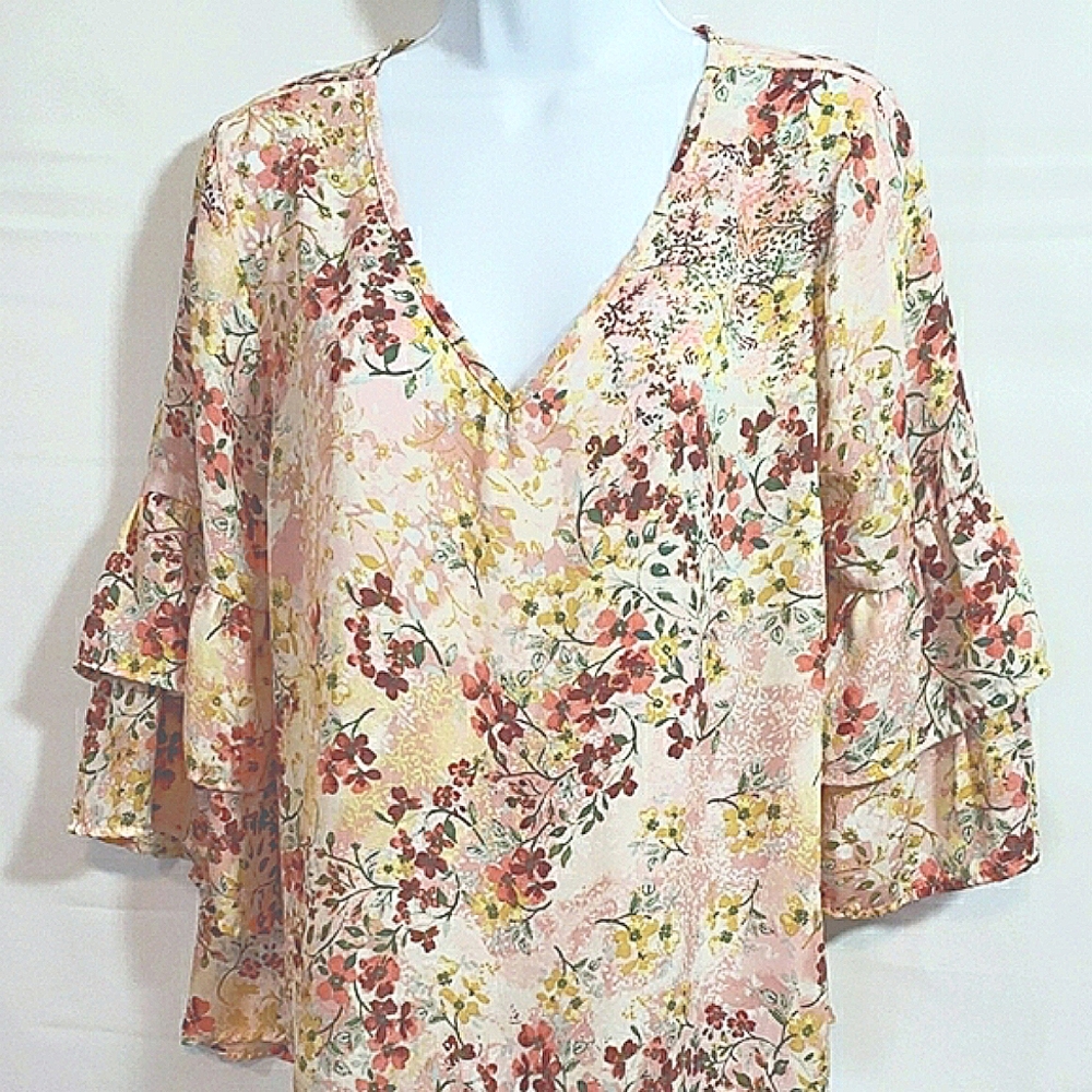 Cream and Pink Flutter Sleeve Ruffled Blouse